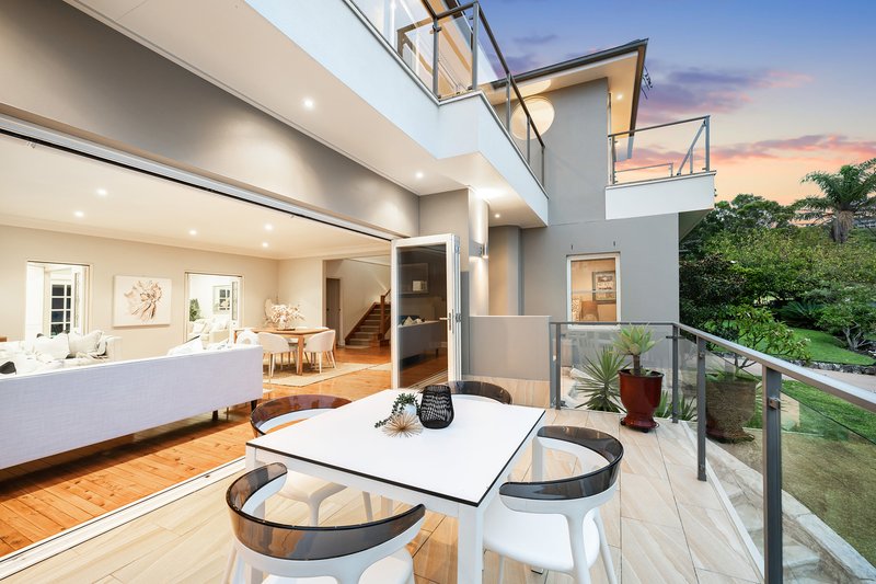 Photo - 22 Eastbank Avenue, Collaroy NSW 2097 - Image 2