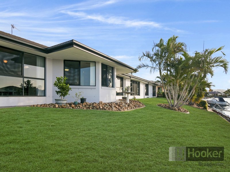 Photo - 22 Eastpark Waters, Helensvale QLD 4212 - Image 16