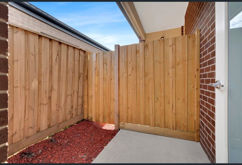 Photo - 22 Echidna Drive, Beveridge VIC 3753 - Image 15