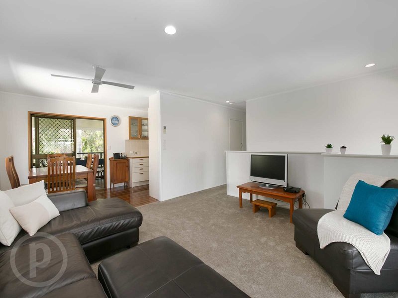 Photo - 22 Edenvale Street, Oxley QLD 4075 - Image 2