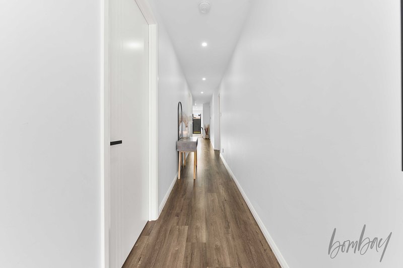 Photo - 22 Edgedell Avenue, Kalkallo VIC 3064 - Image 3