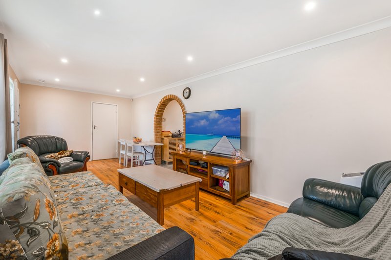 Photo - 22 Edgeworth Place, Cartwright NSW 2168 - Image 5