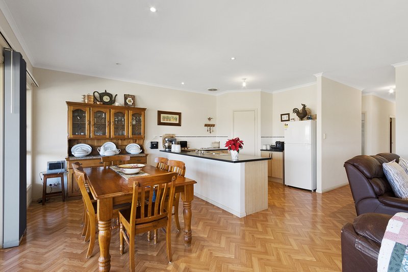 Photo - 22 Edwards Street, Bluff Beach SA 5575 - Image 3