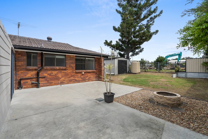 Photo - 22 Egan Avenue, Beachmere QLD 4510 - Image 18