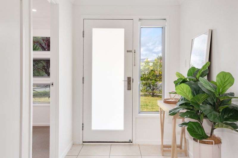 Photo - 2/2 Egret Place, Bli Bli QLD 4560 - Image 1