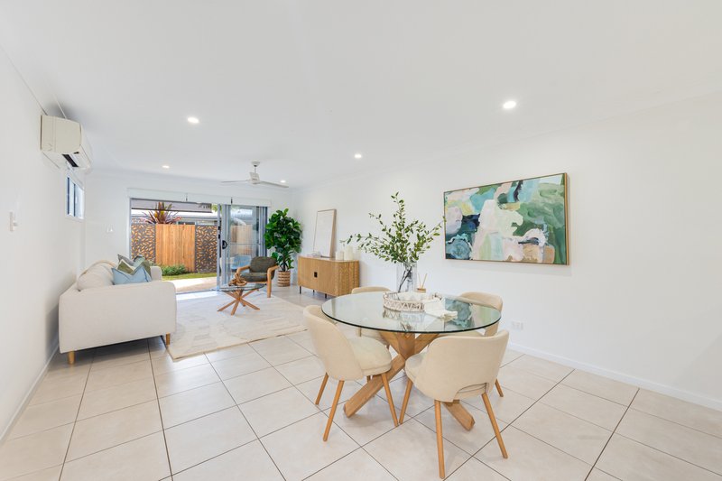 Photo - 2/2 Egret Place, Bli Bli QLD 4560 - Image 4