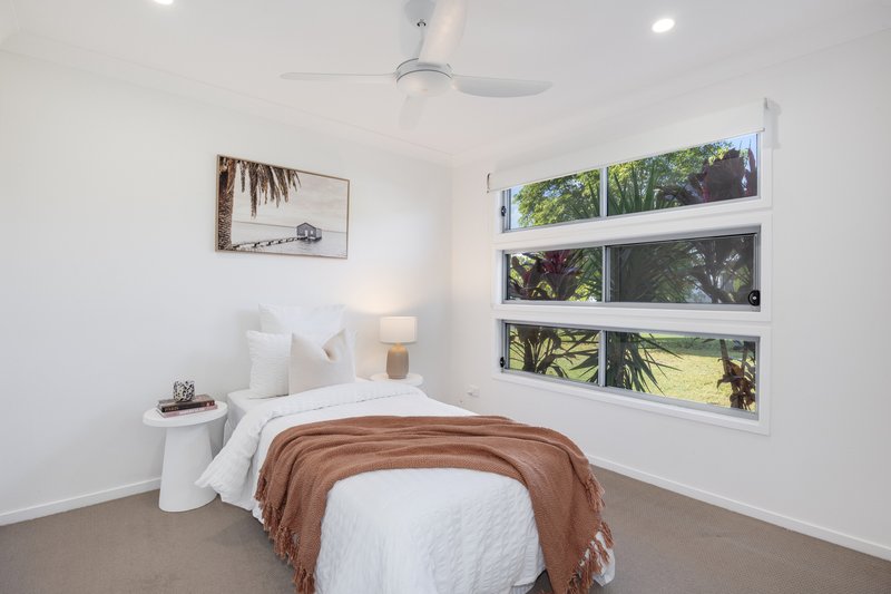 Photo - 2/2 Egret Place, Bli Bli QLD 4560 - Image 10