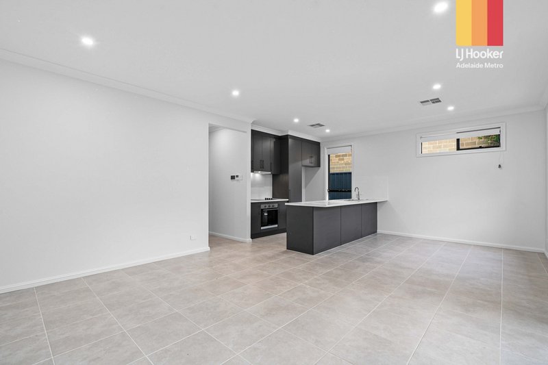 Photo - 22 Elgin Street, Woodville Park SA 5011 - Image 3