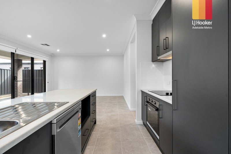 Photo - 22 Elgin Street, Woodville Park SA 5011 - Image 5