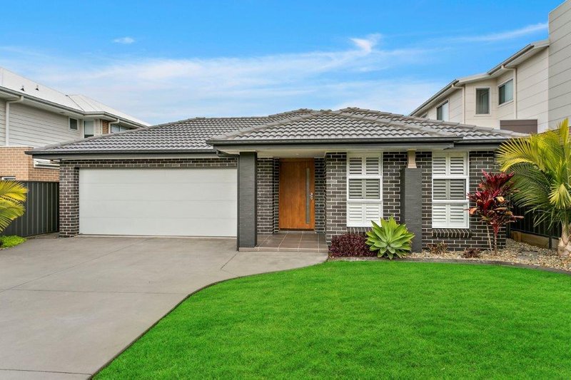 22 Elizabeth Circuit, Flinders NSW 2529