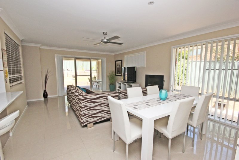 Photo - 22 Ellerslie Crescent, Laurieton NSW 2443 - Image 4