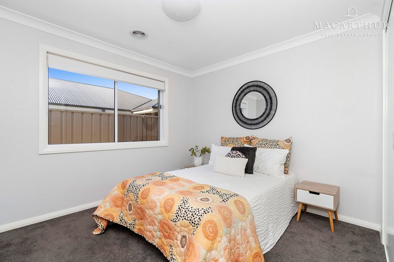 Photo - 22 Ellerslie Street, Gobbagombalin NSW 2650 - Image 17