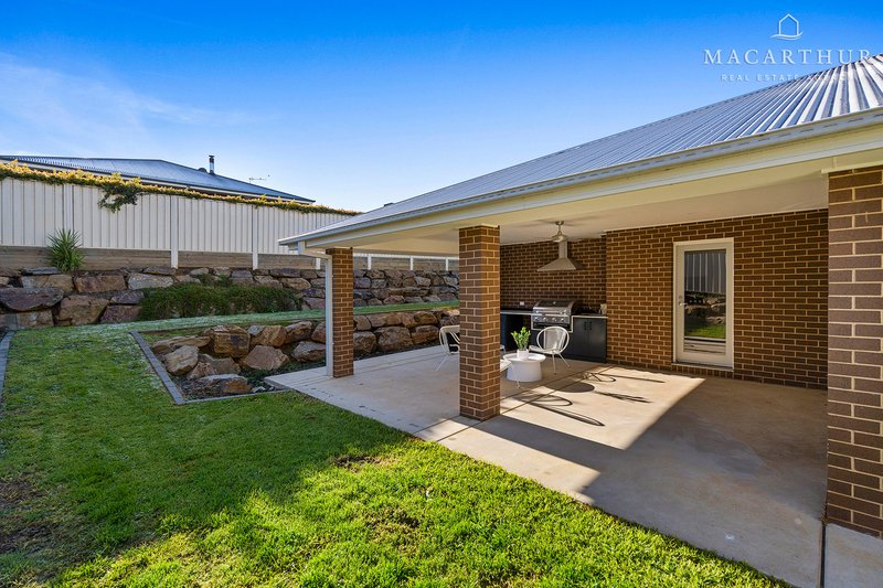 Photo - 22 Ellerslie Street, Gobbagombalin NSW 2650 - Image 22