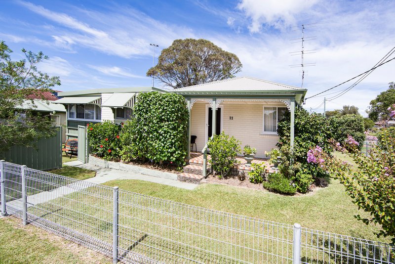 Photo - 22 Elua Avenue, Budgewoi NSW 2262 - Image 5