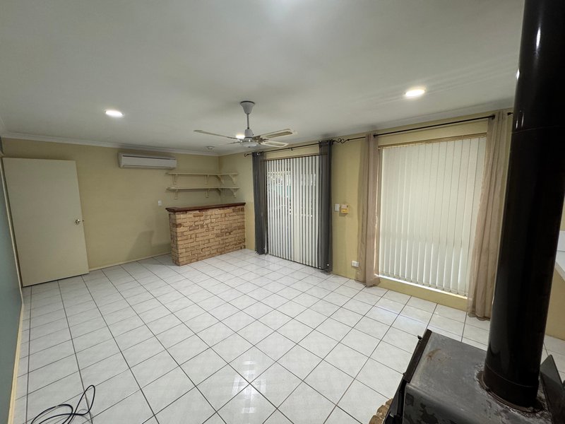 Photo - 22 Elvey Place, Usher WA 6230 - Image 2