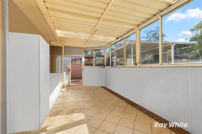 Photo - 22 Elwood Crescent, Quakers Hill NSW 2763 - Image 4