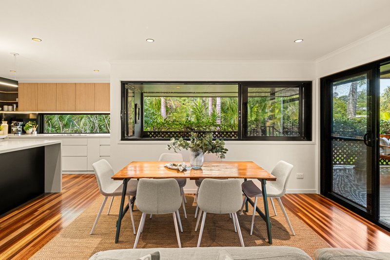 Photo - 22 Eppalong Street, The Gap QLD 4061 - Image 4