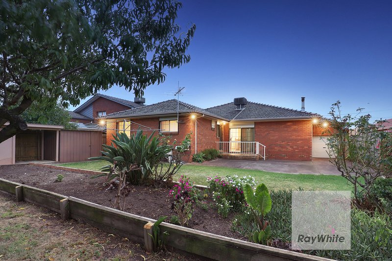 Photo - 22 Erskine Court, Greenvale VIC 3059 - Image 17