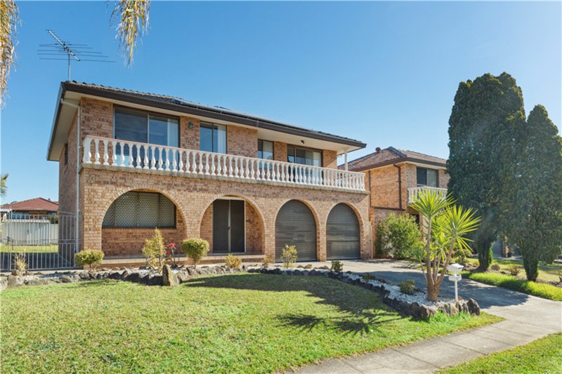 22 Essendon Street, St Johns Park NSW 2176