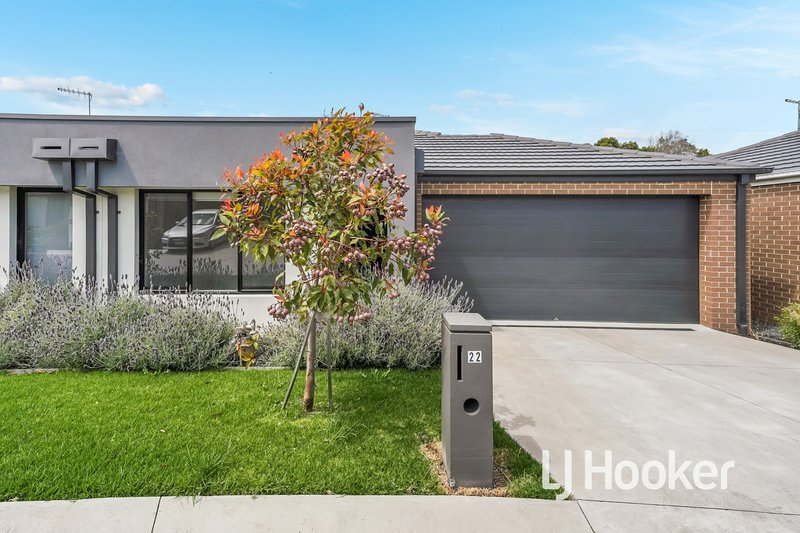 22 Expedition Circuit, Pakenham VIC 3810