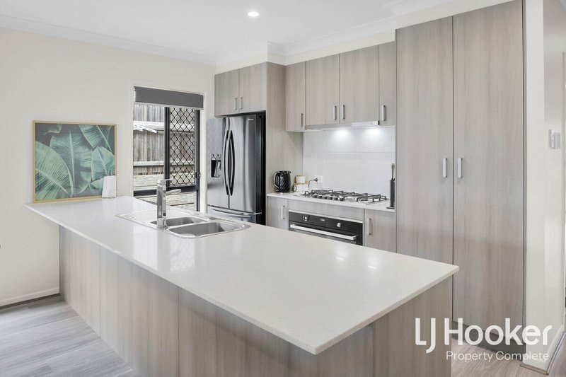 Photo - 22 Expedition Road, Yarrabilba QLD 4207 - Image 2