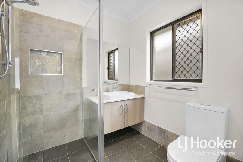 Photo - 22 Expedition Road, Yarrabilba QLD 4207 - Image 6