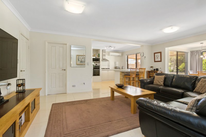 Photo - 22 Fairbairn Road, Coogee WA 6166 - Image 2