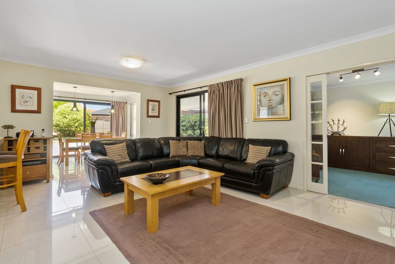 Photo - 22 Fairbairn Road, Coogee WA 6166 - Image 4