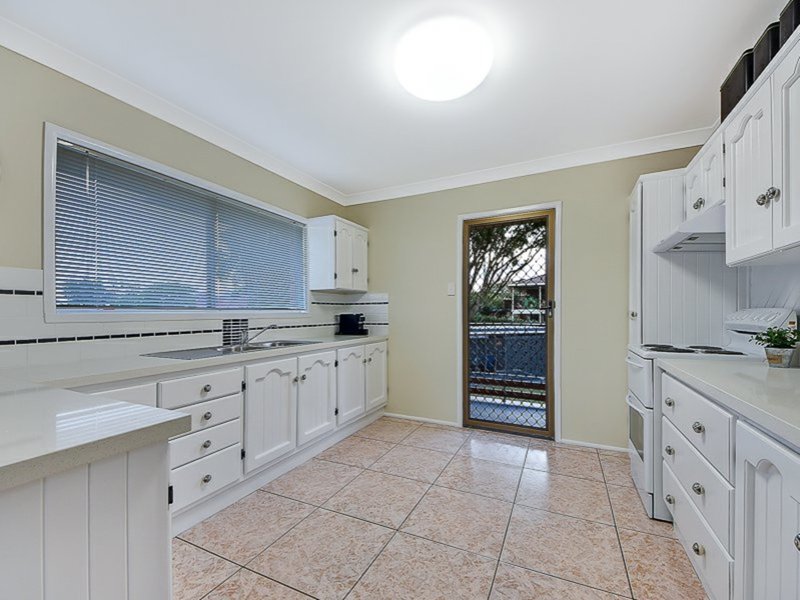 Photo - 22 Fairlane Street, Chermside West QLD 4032 - Image 12