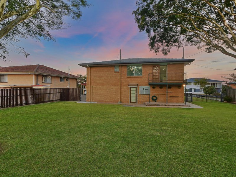 Photo - 22 Fairlane Street, Chermside West QLD 4032 - Image 19