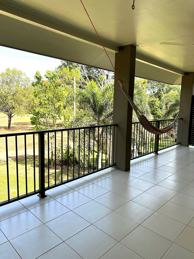 Photo - 2/2 Fairway Avenue, Rocky Point QLD 4874 - Image 6