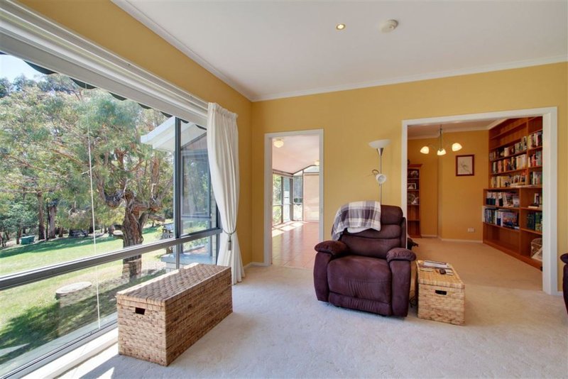 Photo - 22 Fairway Drive, Kingston TAS 7050 - Image 5