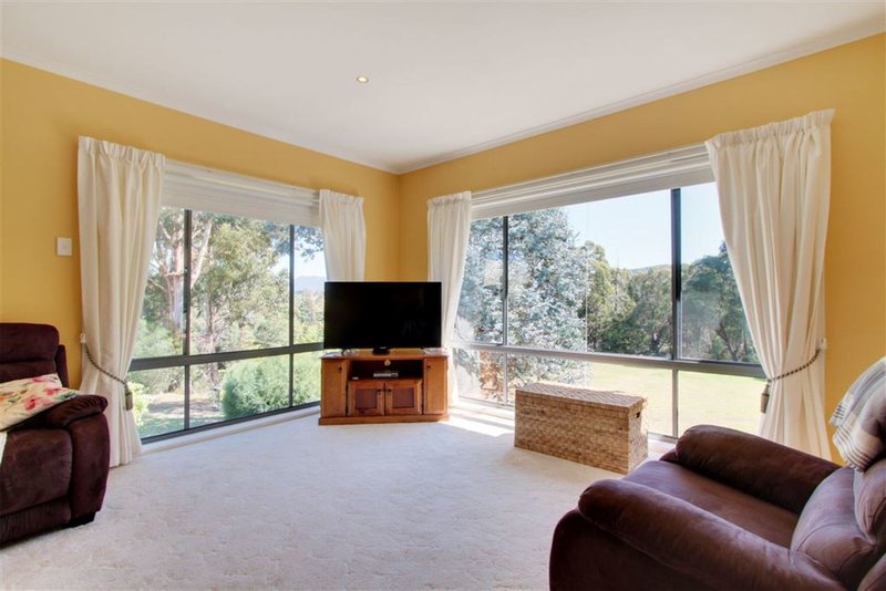 Photo - 22 Fairway Drive, Kingston TAS 7050 - Image 6