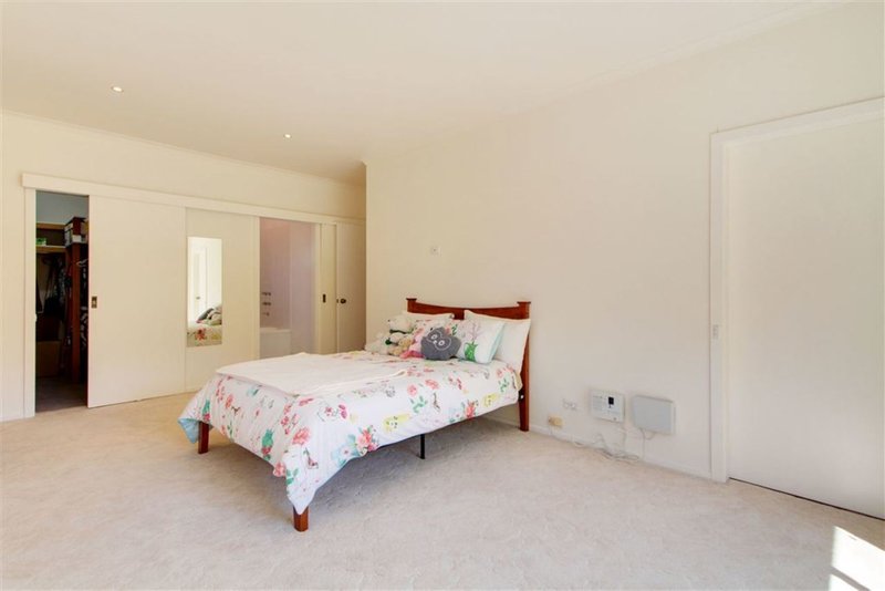 Photo - 22 Fairway Drive, Kingston TAS 7050 - Image 13