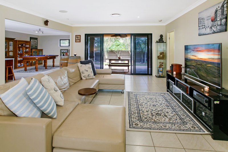 Photo - 22 Fantail Crescent, Mango Hill QLD 4509 - Image 6