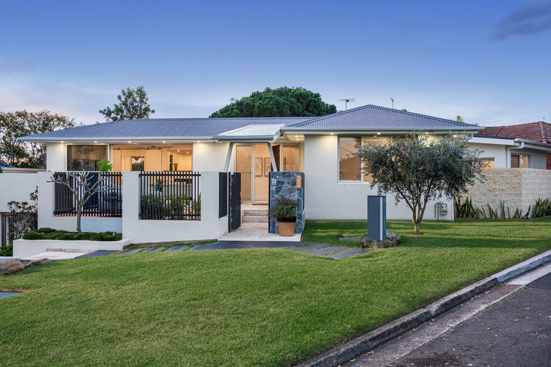 Photo - 22 Faye Avenue, Blakehurst NSW 2221 - Image 2