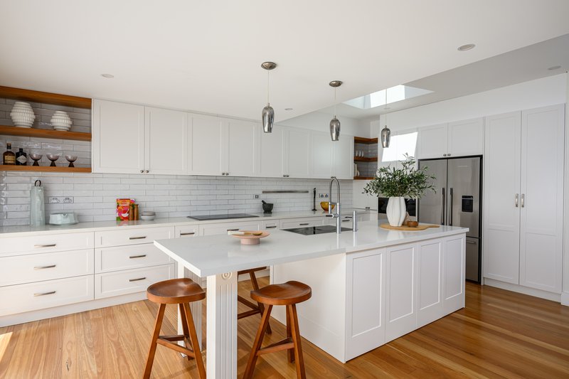 Photo - 22 Faye Avenue, Blakehurst NSW 2221 - Image 5