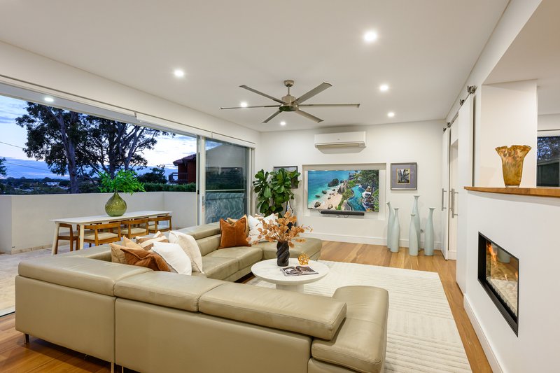 Photo - 22 Faye Avenue, Blakehurst NSW 2221 - Image 6