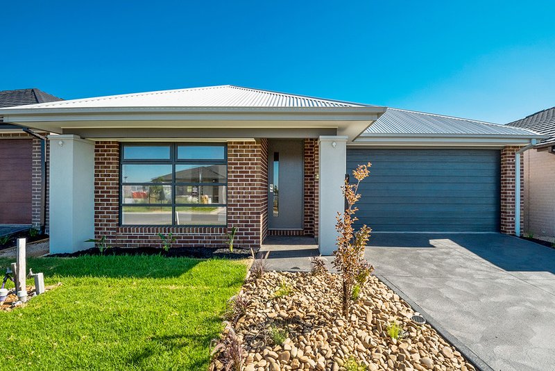 22 Featherwood Crescent, Craigieburn VIC 3064