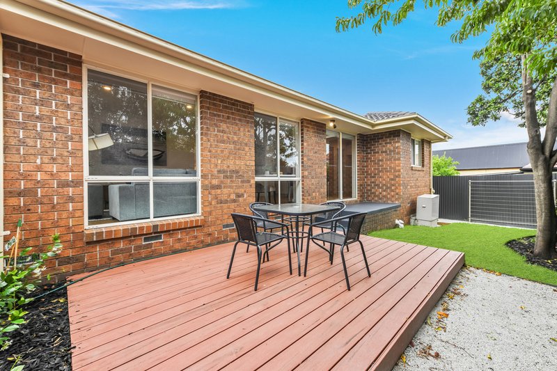 Photo - 2/2 Fenton Street, Huntingdale VIC 3166 - Image 8