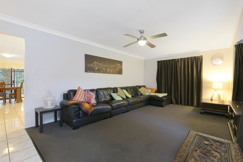 Photo - 22 Ferndown Street, Alexandra Hills QLD 4161 - Image 5