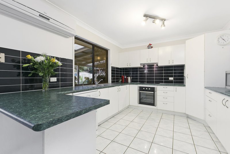 Photo - 22 Ferndown Street, Alexandra Hills QLD 4161 - Image 8