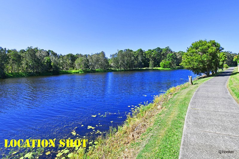 Photo - 22 Firestone Drive, Banora Point NSW 2486 - Image 9