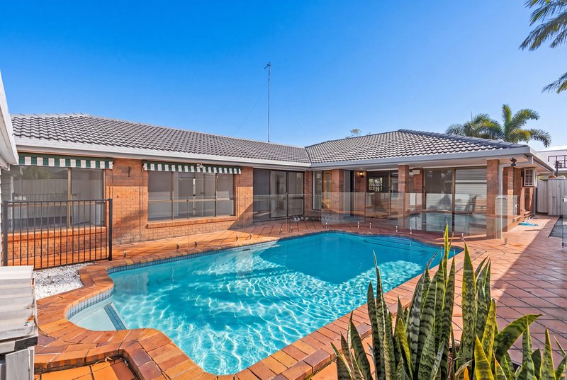 Photo - 22 Firmin Court, Mermaid Waters QLD 4218 - Image 1