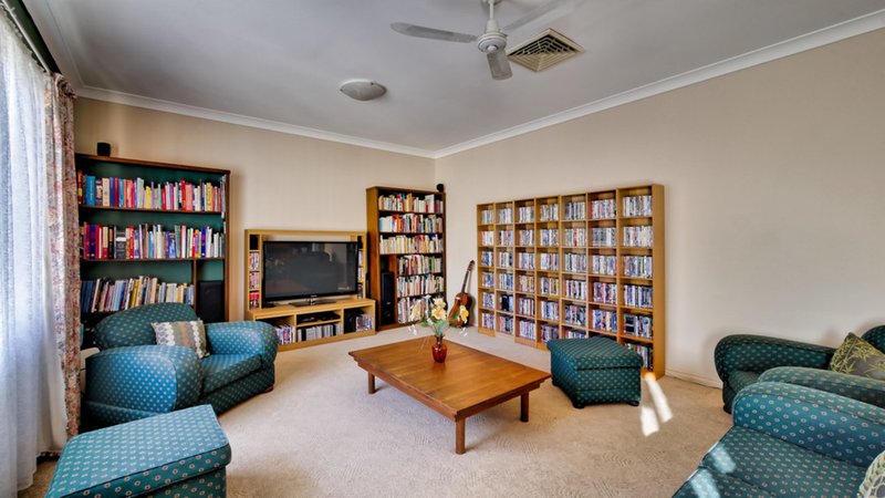 Photo - 22 Fitzhill Parade, Dubbo NSW 2830 - Image 5