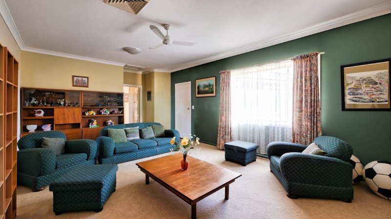 Photo - 22 Fitzhill Parade, Dubbo NSW 2830 - Image 7