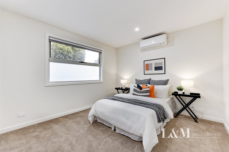 Photo - 2/2 Flannery Court, Oak Park VIC 3046 - Image 12