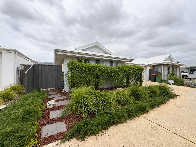 Photo - 22 Fleetwood Loop, Dunsborough WA 6281 - Image 2