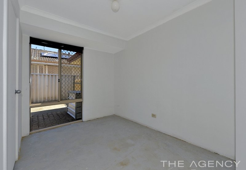 Photo - 22 Floribunda Avenue, Halls Head WA 6210 - Image 10