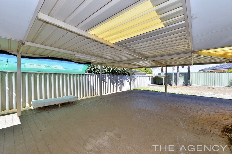 Photo - 22 Floribunda Avenue, Halls Head WA 6210 - Image 15